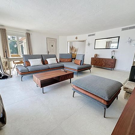3 Bedrooms Villa Near Cannes - Pool & Jacuzzi - Sea View Mandelieu Εξωτερικό φωτογραφία