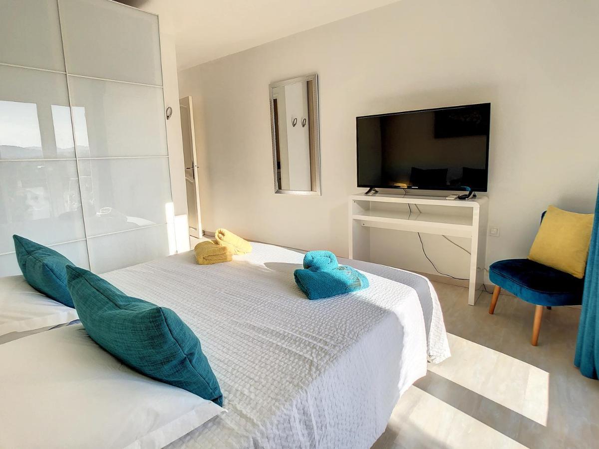3 Bedrooms Villa Near Cannes - Pool & Jacuzzi - Sea View Mandelieu Εξωτερικό φωτογραφία
