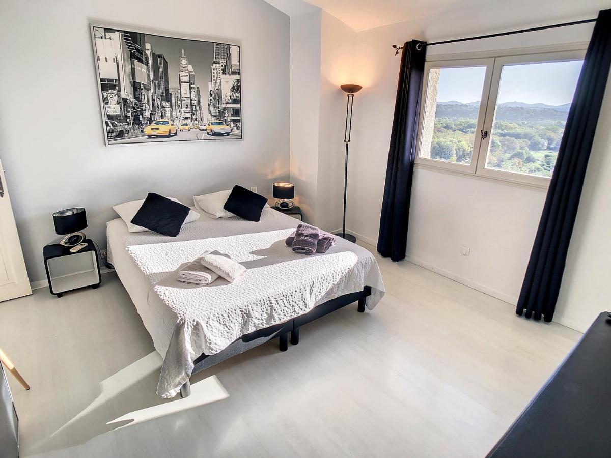 3 Bedrooms Villa Near Cannes - Pool & Jacuzzi - Sea View Mandelieu Εξωτερικό φωτογραφία