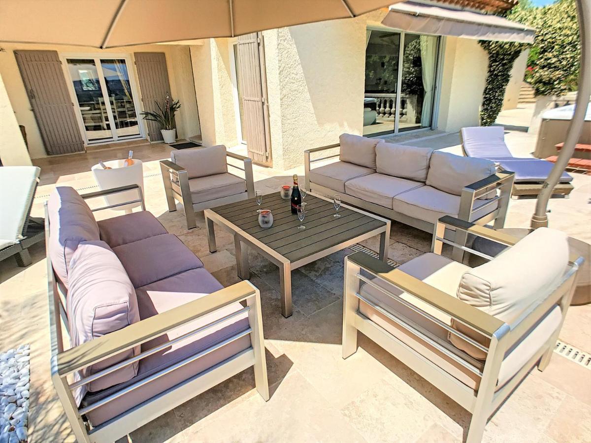 3 Bedrooms Villa Near Cannes - Pool & Jacuzzi - Sea View Mandelieu Εξωτερικό φωτογραφία